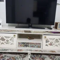 میز تلویزیون در حد نو
