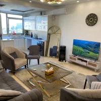 کار در منزل خانم خانه داری و آشپزی