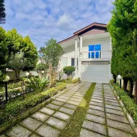 نیم-پیلوت-سرسبز-حیاط-مستقل-شهرکی-سندتکبرگ