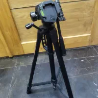 سه پایه دوربین و گوشی عکاسی|دوربین عکاسی و فیلمبرداری|تهران, فلسطین (میدان انقلاب)|دیوار