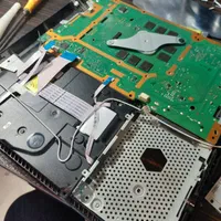 سرویس و تعمیرات دسته و و کنسول ps5 ps4 xbox