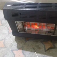 سلام یک عدد بخاری دیوار سالم کار کرد سالم تمیز|بخاری، هیتر، شومینه|تالش, هشتپر|دیوار