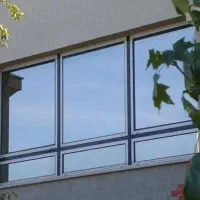 نصب شیشه دودی سکوریت ‌و پنجره در محل خودتان