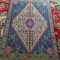 فرش دستباف.‌نخ پشم و ریشه پنبه .|فرش|آباده, |دیوار