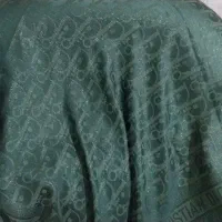 روسری قواره بلند سبز