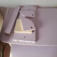 میز تحریر|میز تحریر و کامپیوتر|اندیشه, اندیشه فاز ۳|دیوار