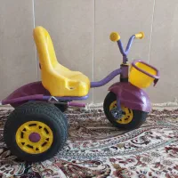 سه چرخه سالم و قابل استفاده  با قیمت مناسب|اسباب‌بازی بچه|میانه, |دیوار