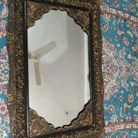 آینه قدی بزرگ‌به رنگ مشکی طلایی