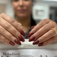 کاشت وترمیم ناخن (پدیکور ومانیکور)|خدمات آرایشگری و زیبایی|ری, دیلمان|دیوار