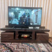 تلویزیون انواع ۵۰ ومیز چوبی  نونو