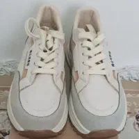 کتونی زنانه سایز ۳۷