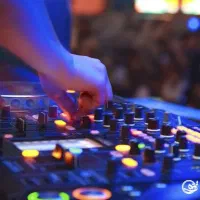 با سلام نیاز به دستیار دیجی دارم