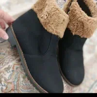 کفش|کیف، کفش، کمربند|قم, شهر قائم|دیوار