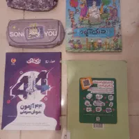 تعدادی کتاب تست و لوازم تحریر