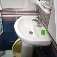 سرویس کامل دستشویی شامل روشویی و پایه