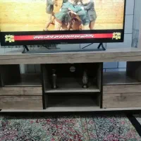 میز زیر تلویزیون