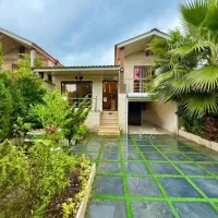 باغچه-ویلا-نیم-پیلوت-جنگلی-380مترسند-مبله