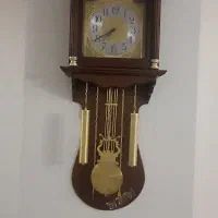 ساعت چوبی آونگدار