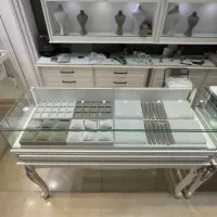 مانکن ویترین طلا و جواهر و نقره و بدلیجات|فروشگاه و مغازه|قزوین, |دیوار