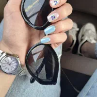 کاشت و ترمیم ناخن حرفه‌ای در بهارستان ۳ سال تجربه