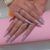 خدمات (کاشت ناخن)و(کف سابی پا) زیر قیمت