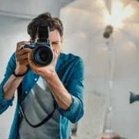 استخدام عکاس و فیلمبردار خلاق