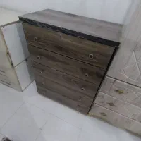 کمد و موکت و تی وی و میز تی وی