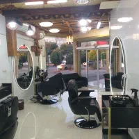 نیازمند آرایشگر مردانه کاربلد|استخدام درمانی، زیبایی، بهداشتی|شیراز, شهرک ولیعصر|دیوار