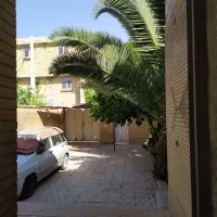 منزل ۲۷۰متر  تهاتر با سه واحد آپارتمان یک خوابه|فروش خانه و ویلا|شیراز, سایت اداری|دیوار