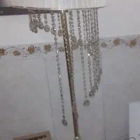 آباژور ایستاده