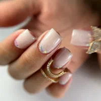 خدمات تخصصی ناخن(پودر،ژل)
