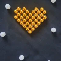 آویز قلبی مرواریدی