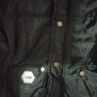 کاپشن نو|لباس|رشت, فلسطین|دیوار