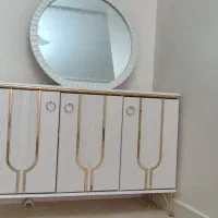 آیینه و کنسول