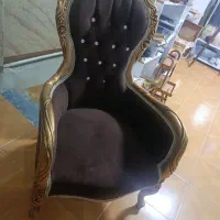 مبل تک نفر