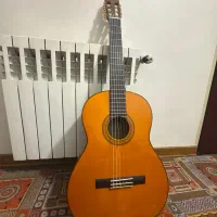 گیتار یاماها c70