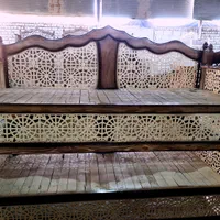 تخت سنتی سایز مبلمانی ۴ نفره ۱۲۲۲|مبلمان خانگی و میز عسلی|اصفهان, زاجان|دیوار