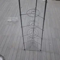 استند و نگه دارنده فلزی قابلمه و وسیله