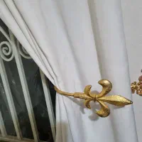 گل میخ پرده