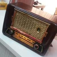 رادیو کلکسیونی قدیمی