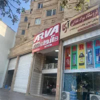 تجاری ۲۴۰ متری «بر اصلی خیابان تختی»