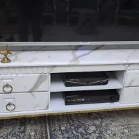 میز تلویزیون در حد نو