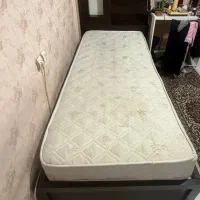تخت یک نفره با سر تخت و تشک خوش خواب سالم