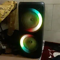 فروش فوری یک دستگاه اسپیکر بزرگ