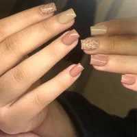 خدمات کاشت ناخن رها|خدمات آرایشگری و زیبایی|تهران, فلسطین (میدان انقلاب)|دیوار