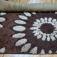 دو عدد فرش ۶ متری و یکعدد ۴ متری