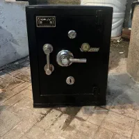 گاو صندوق سالم و تمیز