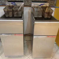 ۲عددسرخ کن درجه یک صنعتی مکث|اجاق گاز و لوازم برقی پخت‌وپز|مشهد, شاهد (شهرک غرب)|دیوار