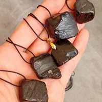 آویز های سنگ شبق یا شوه اصل با کیفیت تضمینی|جواهرات|سهند, |دیوار