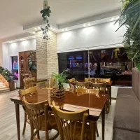 استخدام ویتر و سالندار در کنتاکی بابل(شعبه بابلسر)